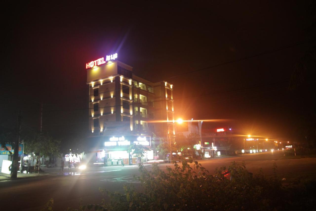 Au Lac Hotel Ben Cat Екстериор снимка